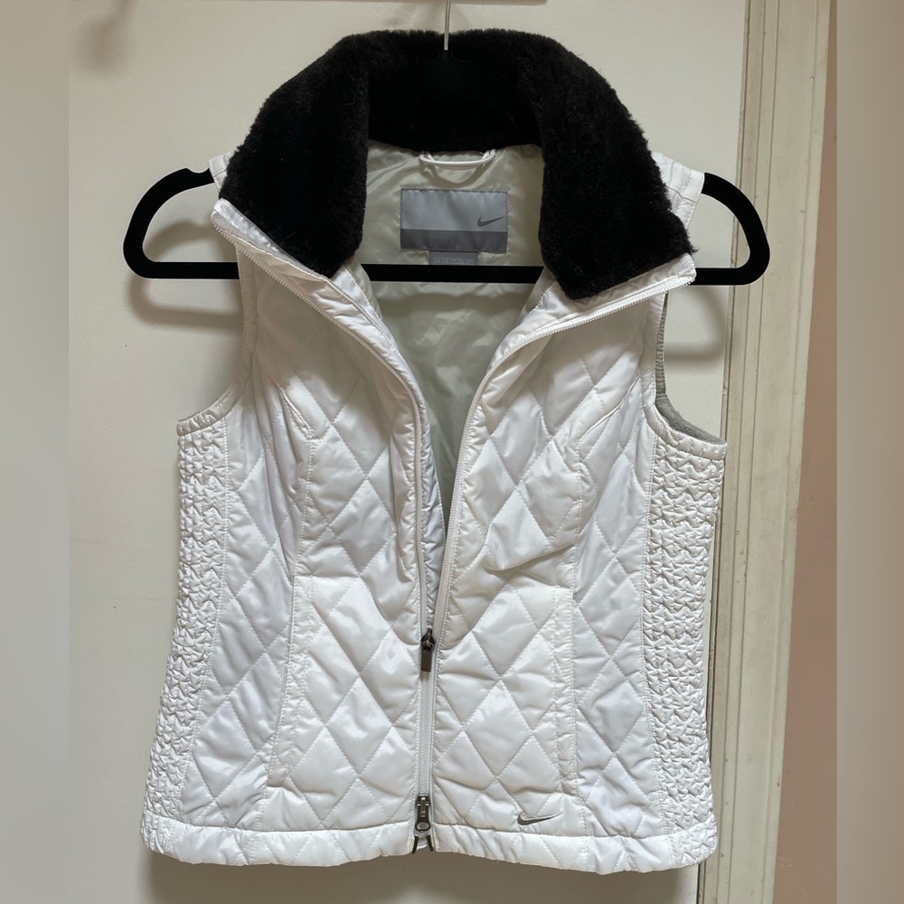 NIKE - White Faux Fur Neck Vest - Size XS